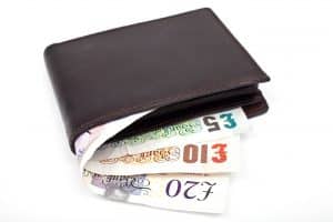 Wallet and cash highlighting the cost of an IVA